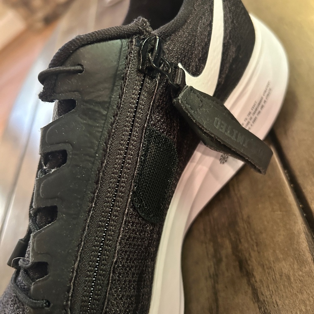 Nike Women’s Zoom Pegasus 36 FLYEASE (limited production, brand new without box) - Picture 3 of 6